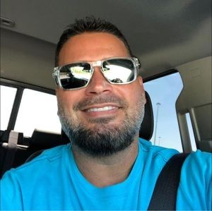 Meet your Posher, Brad